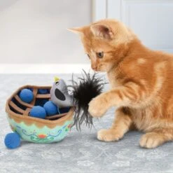 KONG Cat Puzzlements Pie Plush Cat Toy -Cat Supplies 331294 PT2. AC SS1800 V1633528673