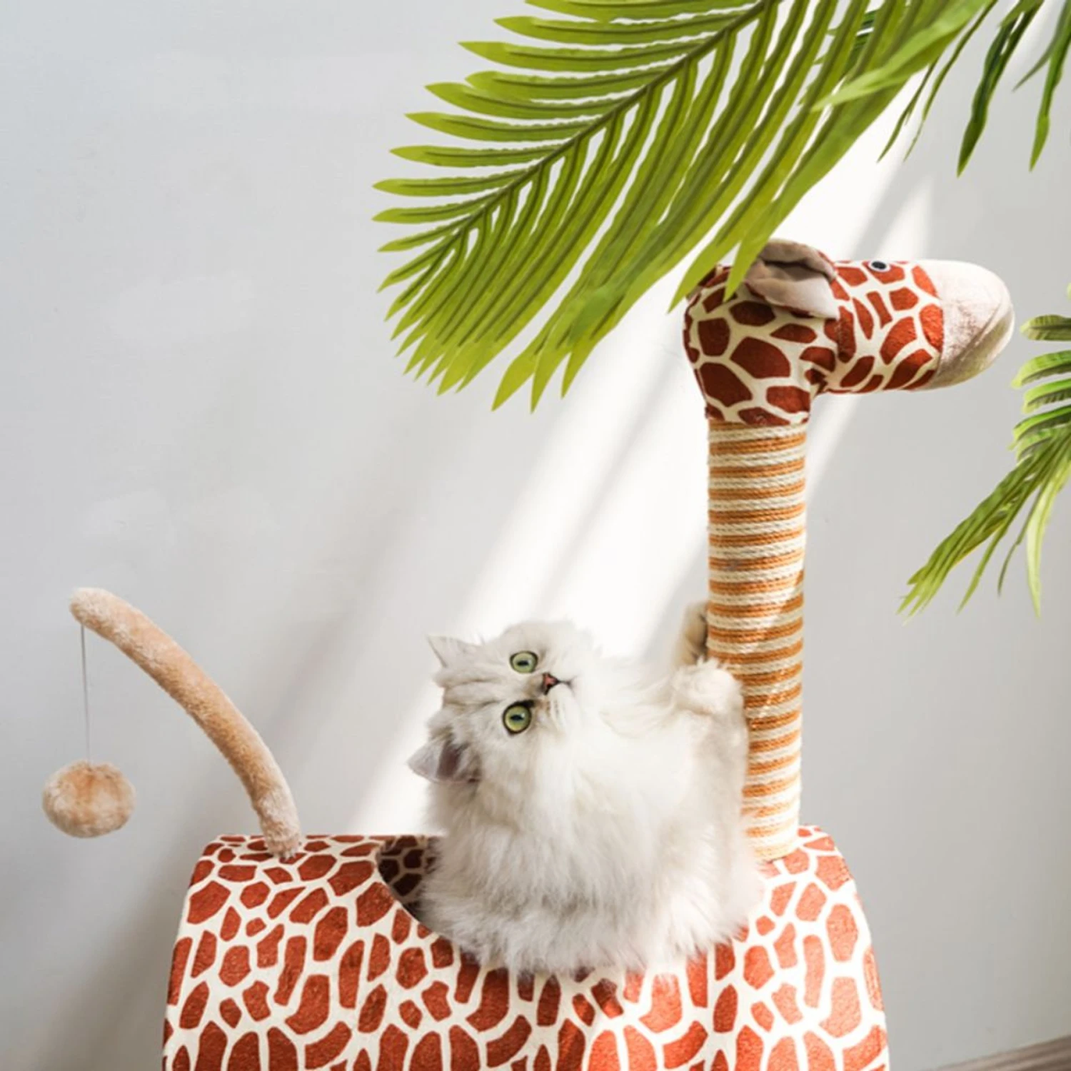 ZEZE Giraffe Tree With Tunnel & Scratcher Cat Furniture, Large 4 ZEZE Giraffe Tree With Tunnel & Scratcher Cat Furniture, Large - Image 4